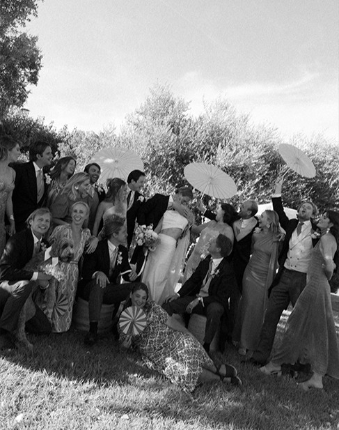 portugal wedding photographer group photo